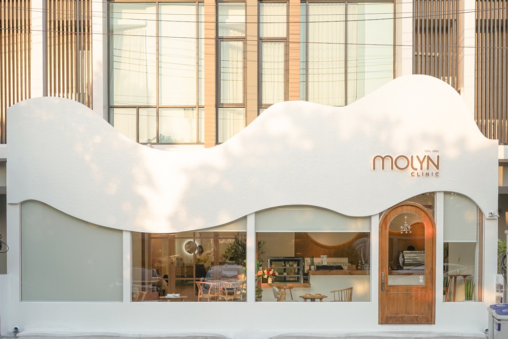 MOLYN Cafe คาเฟ่เปิดใหม่ย่านเกษตรนวมินทร์